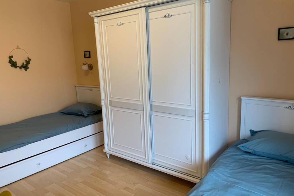 Sea View Apartment Next To Sea Garden And Beach Varna Bagian luar foto