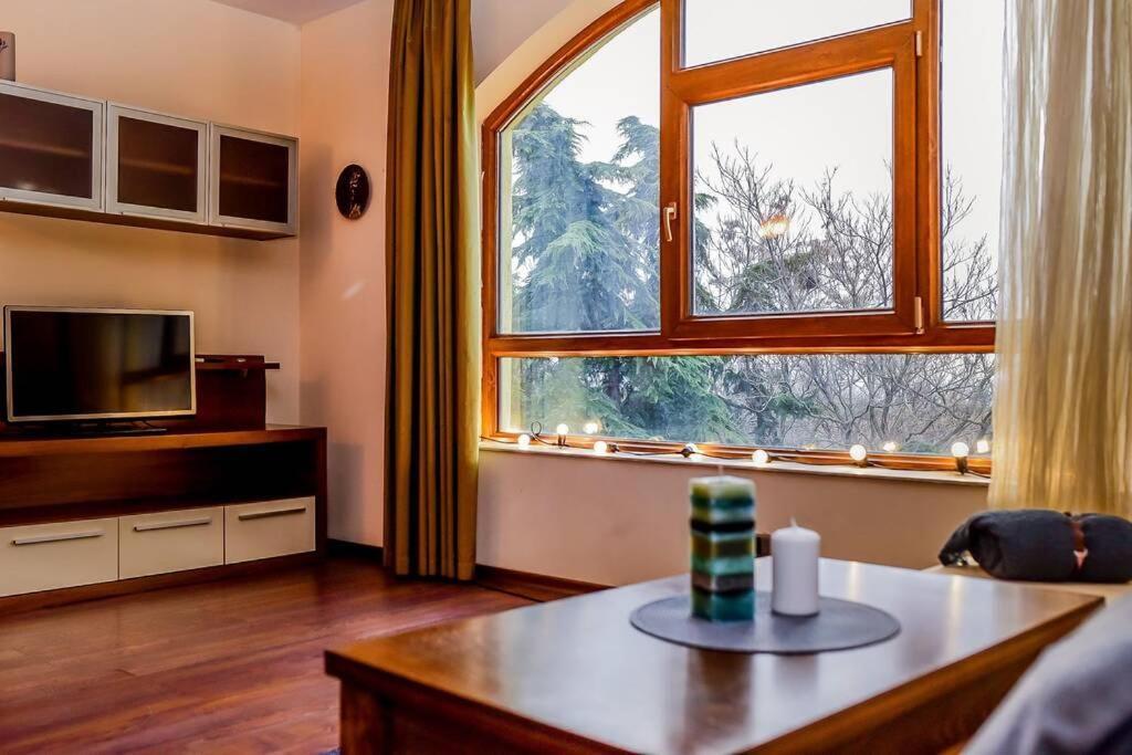 Sea View Apartment Next To Sea Garden And Beach Varna Bagian luar foto